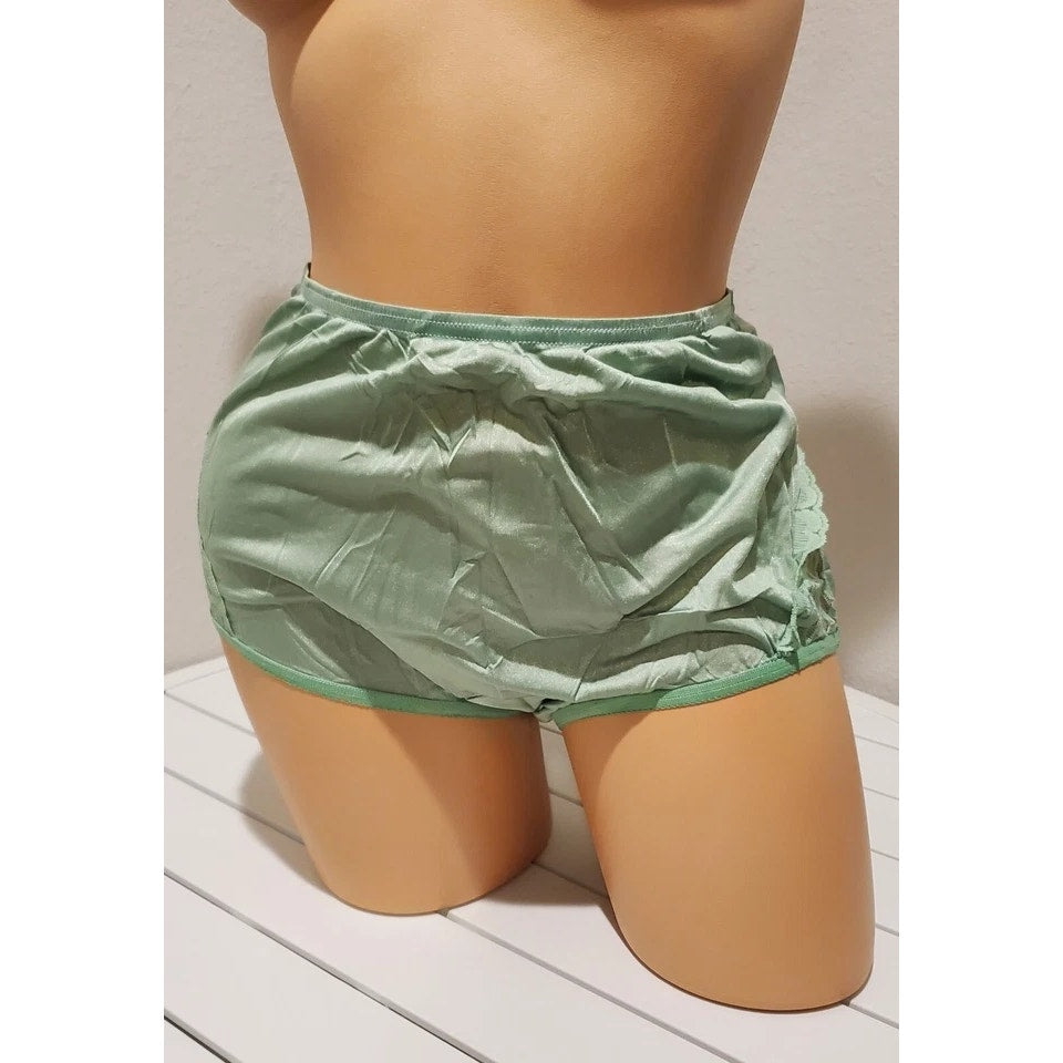 Vanity Fair Lace Nouveau Nylon Full Cut Panty Lace Shiny Honeydew Green 6/M - Star Vintage & More