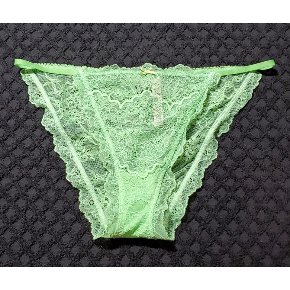 Victoria's Secret Dream Angels String Bikini Panty All Lace Green Poison Apple 8