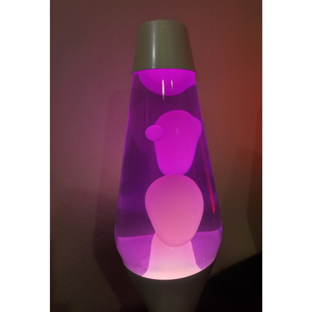 NEW Lava Lamp XL 52 Oz 16.3 In Opalescent Pearl Pink Purple Rare Color