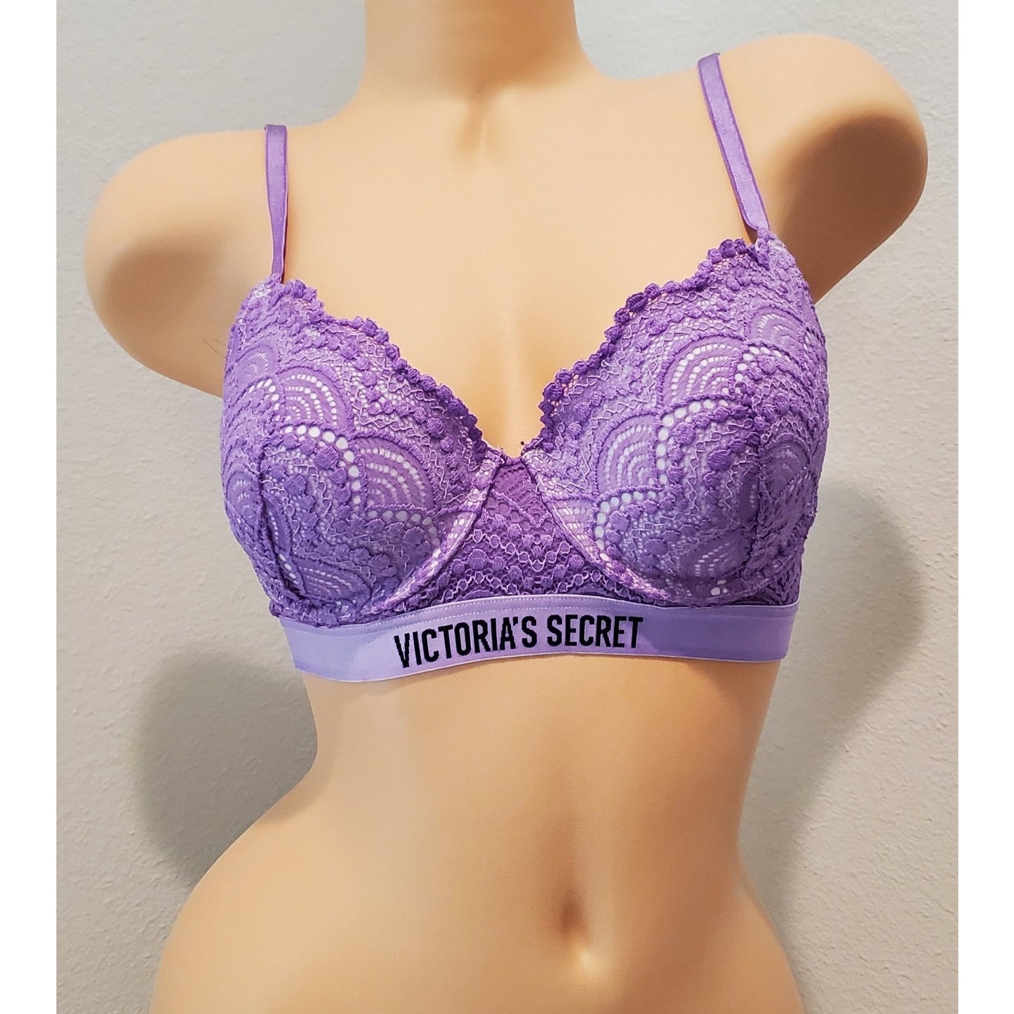 Victoria's Secret Vintage Crochet Lace Demi T Shirt Bra Lightly Lined Purple 32D