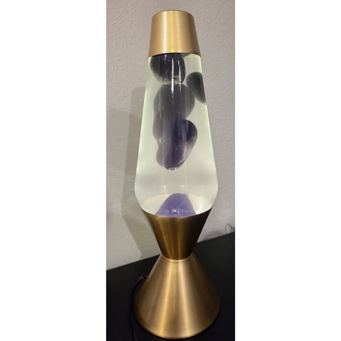 NEW Lava Lamp XL 52 Oz 16.3" Golden Crown Black Lava Clear Liquid Sold Out
