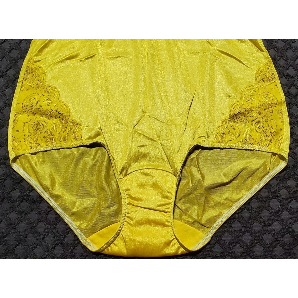 Shadowline 17082 Full Cut Brief Nylon Lace Full Cut Panty Cyber Yellow 7/L