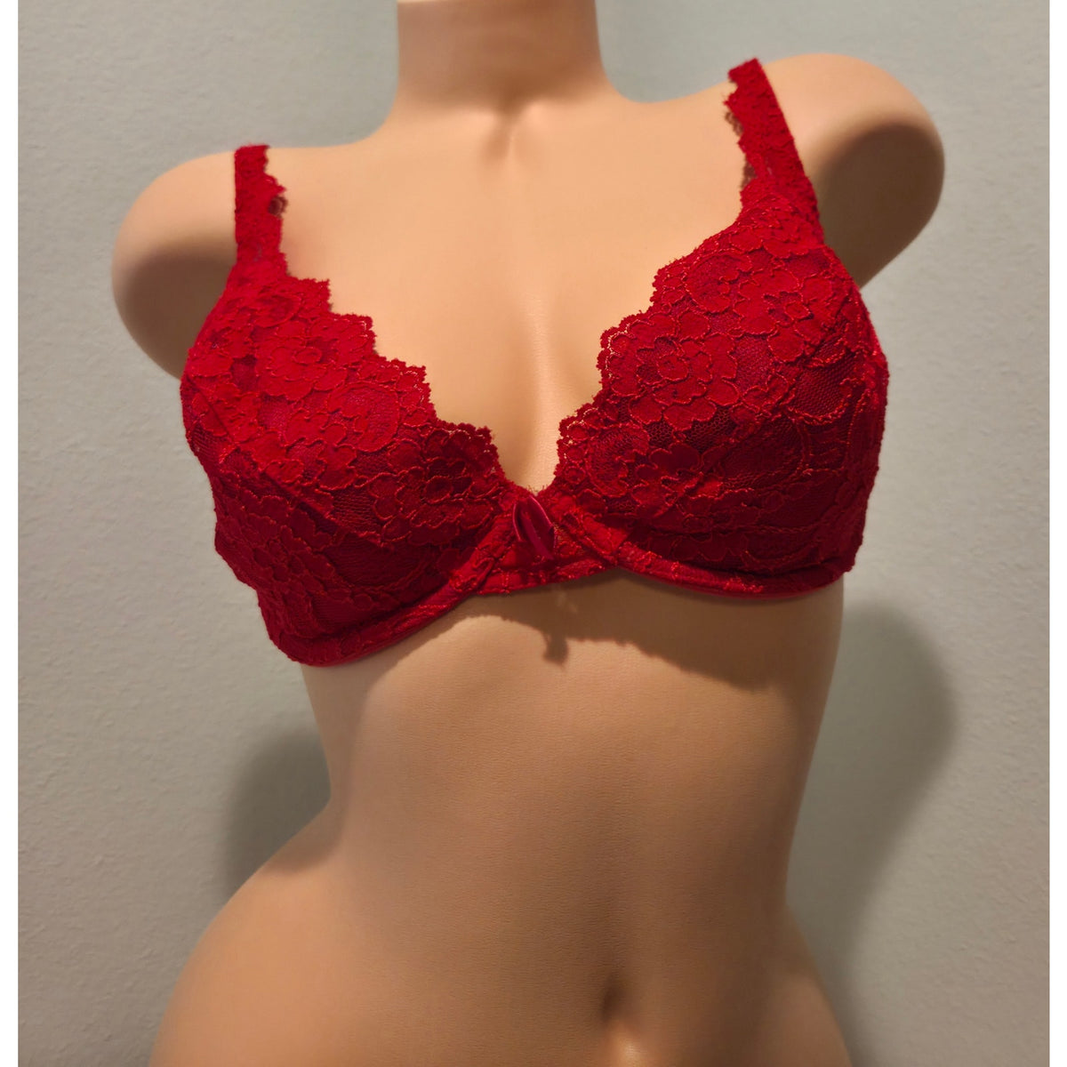 Victoria's Secret Vintage Nylon Spandex Lace Shiny Bra 38D Red Y2K 2001