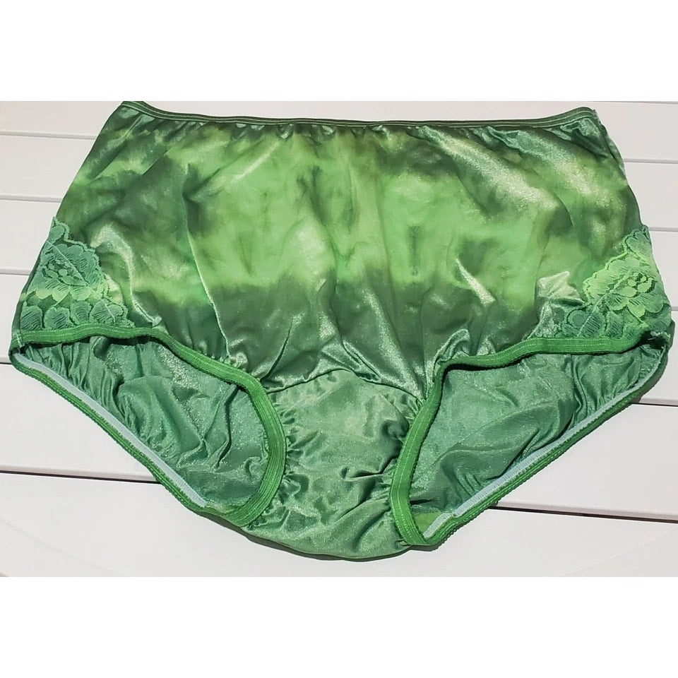 Vanity Fair Lace Nouveau Nylon Full Cut Panty Green Apple On Green Rainbow 8/XL