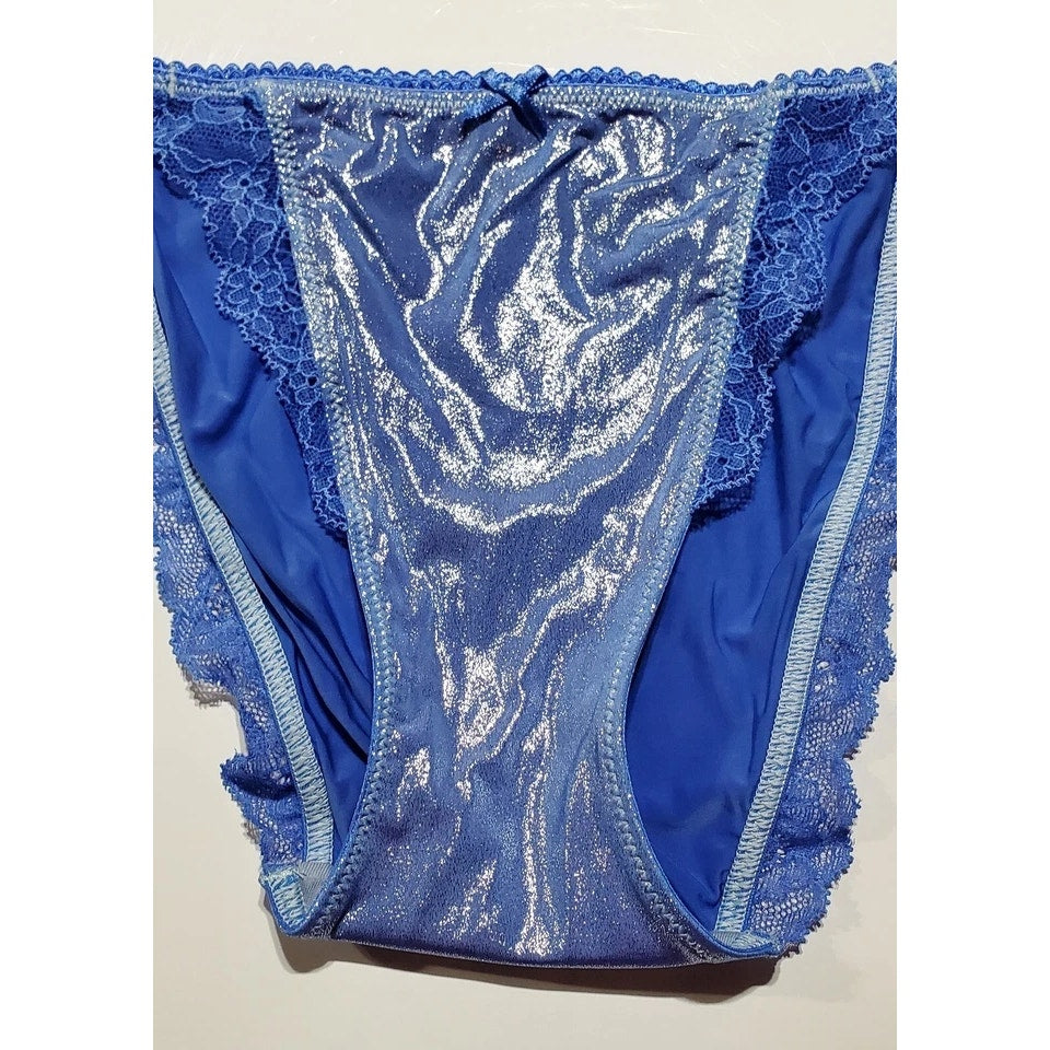 Victoria's Secret Dream Angels String Bikini Panty Shiny Lace Trim Blue Eyes 4/XS
