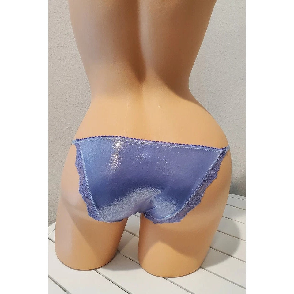 Victoria's Secret Dream Angels String Bikini Panty Shiny Lace Purple Jazz XS