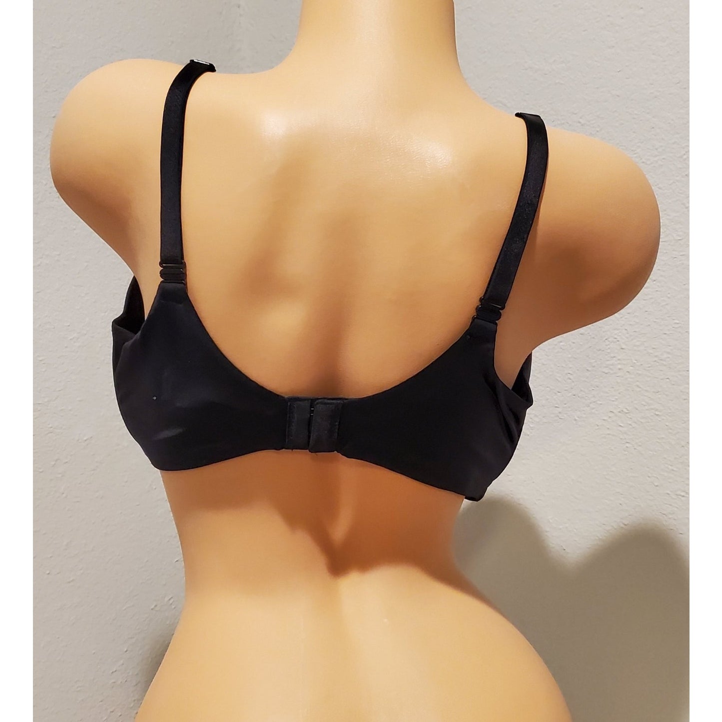 Victoria's Secret Bombshell Miraculous Plunge Bra Add 2 Cups Black 38DD