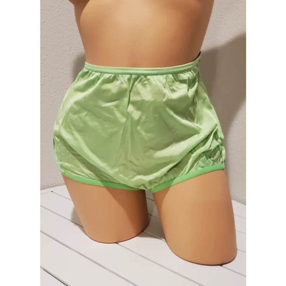 Vanity Fair Lace Nouveau Nylon Full Cut Panty Lace Shiny Arctic Lime Green 7/L