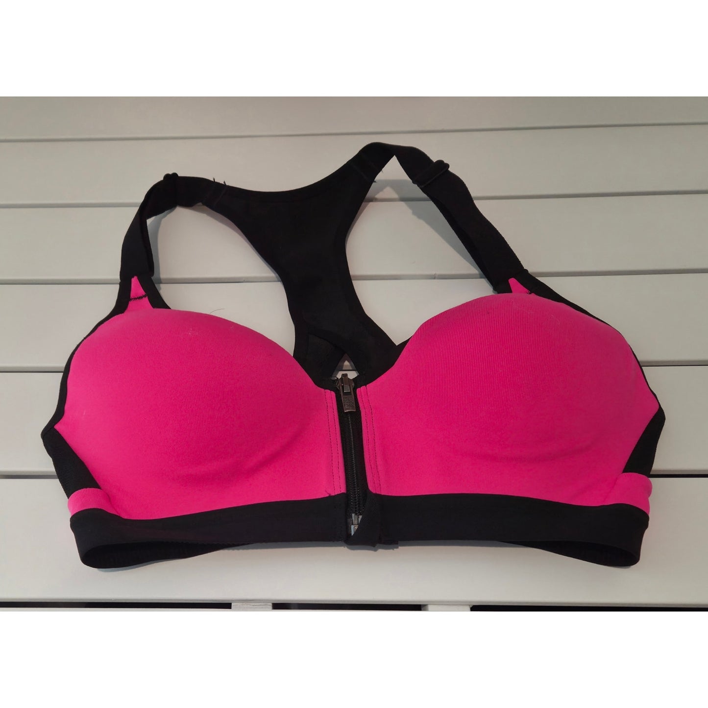 Victoria's Secret Victoria Sport Incredible Front Close Sports Bra Hot Pink 32B