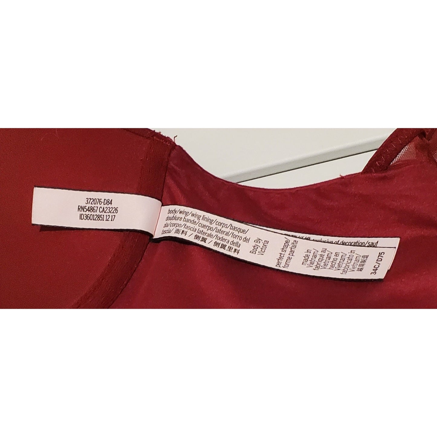 Victoria's Secret Body by Victoria Vintage Perfect Shape Push-Up Bra Maroon 34C