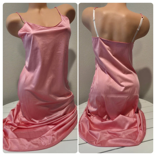 Vanity Fair 10-717 Vintage Nylon Full Slip Dress Made in USA Pink 34 32/40 Star Vintage And More LLC
