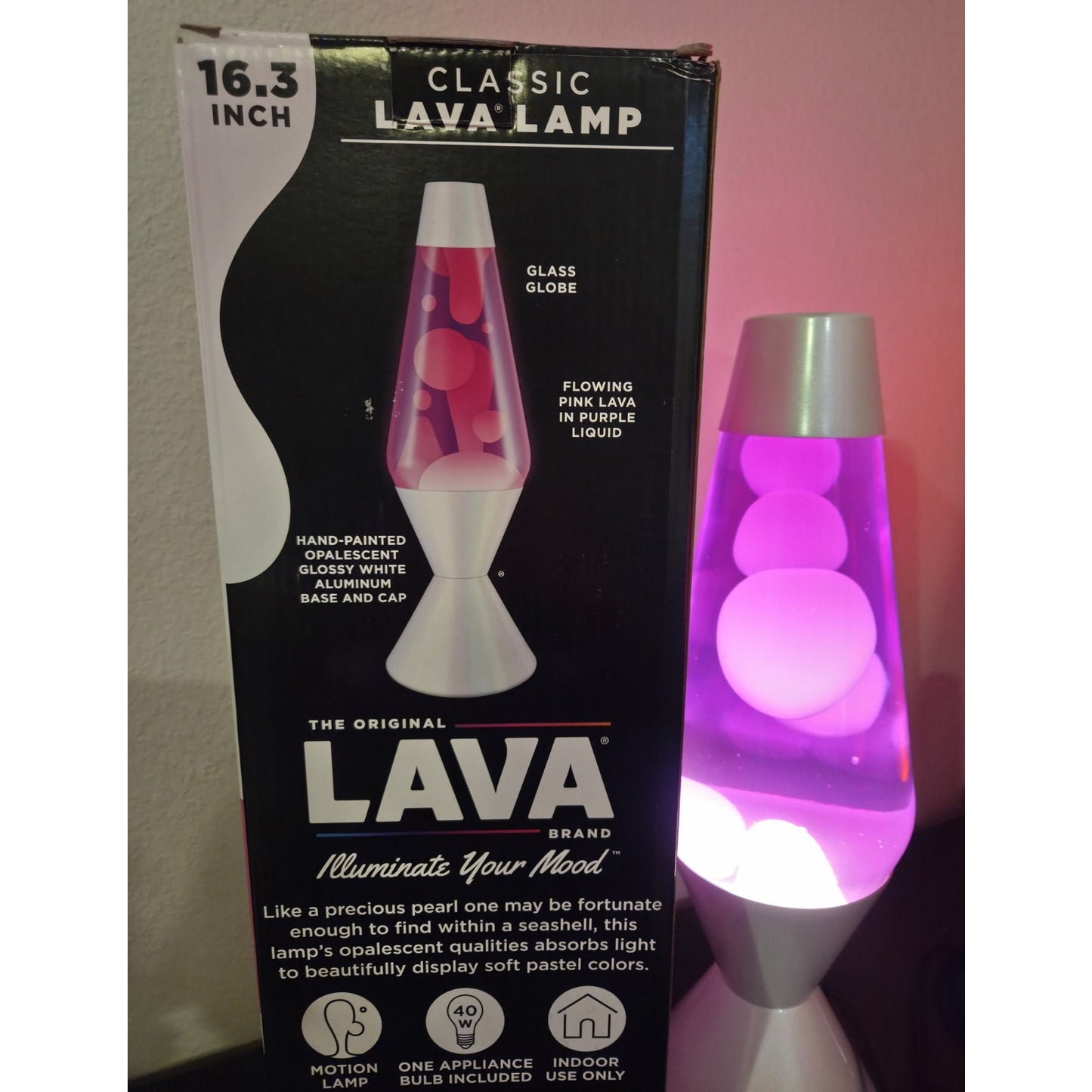 NEW Lava Lamp XL 52 Oz 16.3 In Rare Discontinued Opalescent Pearl Pink Purple