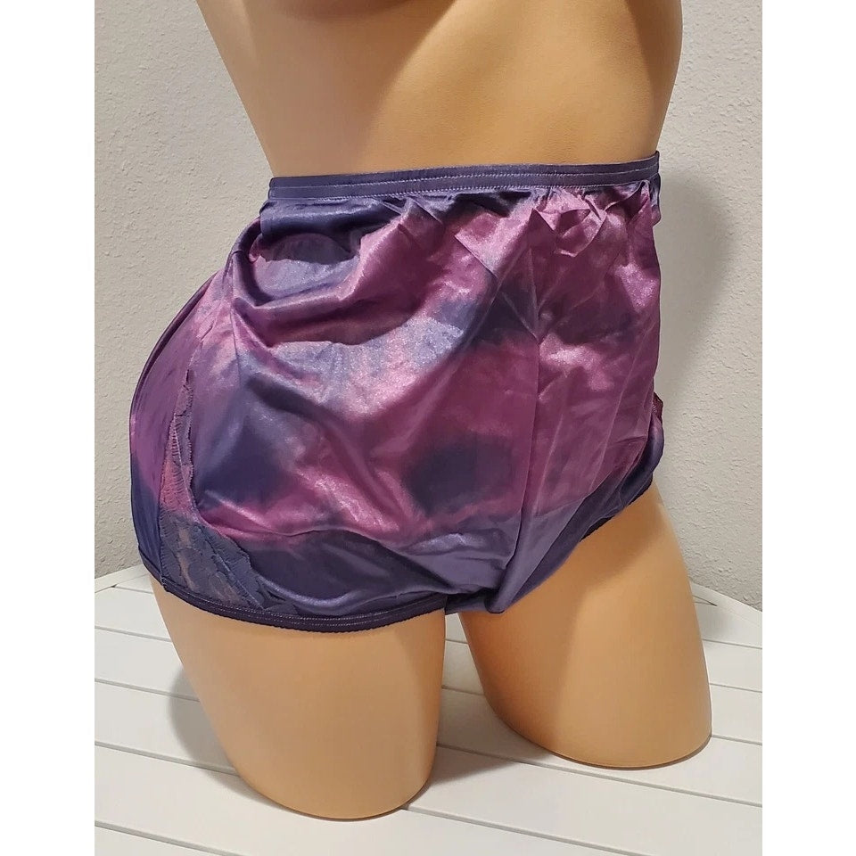 Vanity Fair Lace Nouveau Nylon Full Cut Panty Rainbow Shift Purple Trip 9/2XL