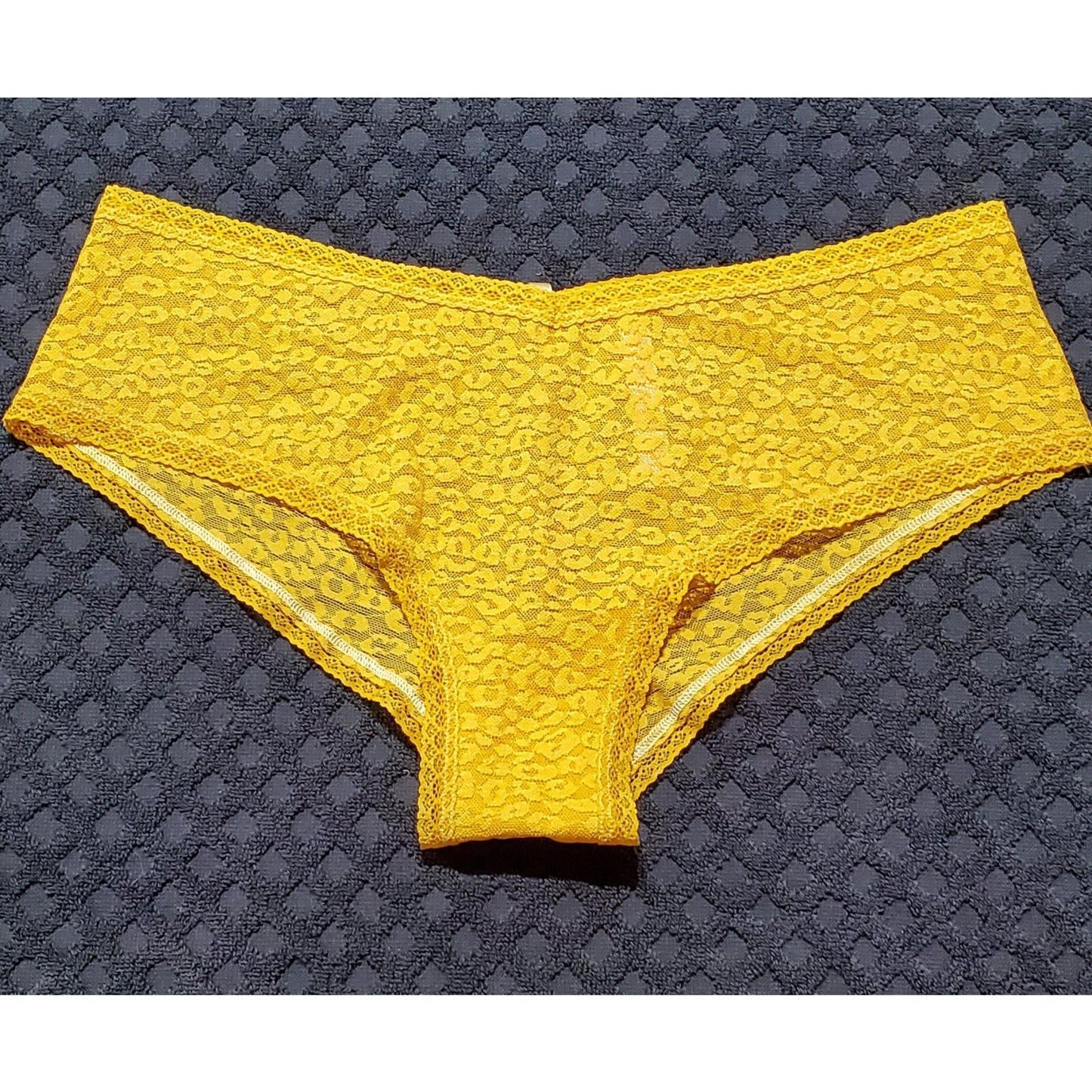 Victoria's Secret PINK Leopard All Lace Cheekster Panty Tulip Yellow 8/XL