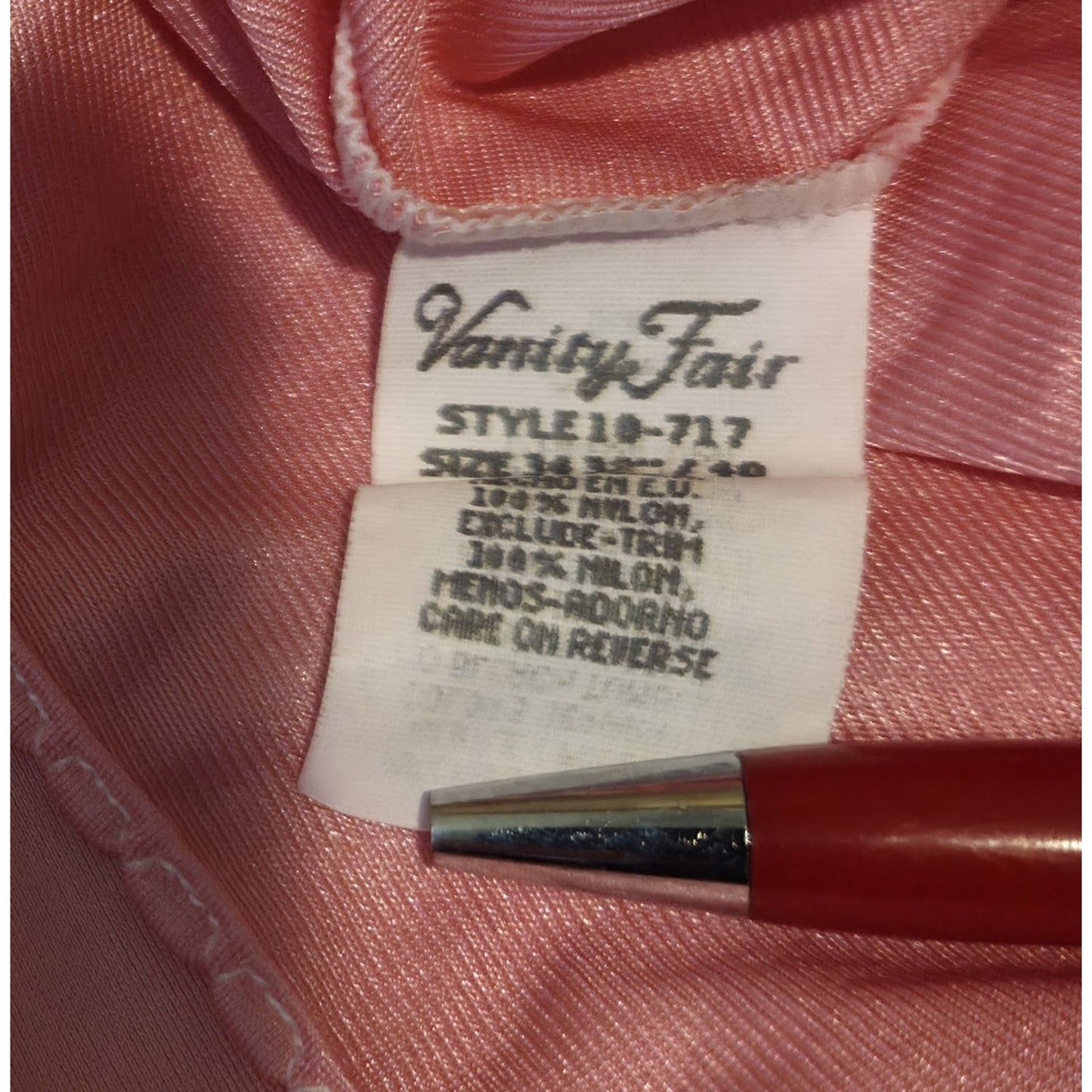 Vanity Fair 10-717 Vintage Nylon Full Slip Dress Made in USA Pink 34 32/40