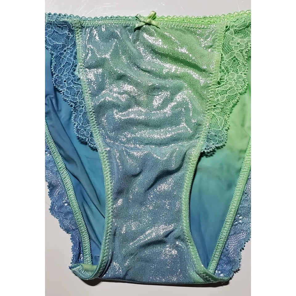 Victoria's Secret Dream Angels String Bikini Panty Shiny Lace Caribbean Side Kick