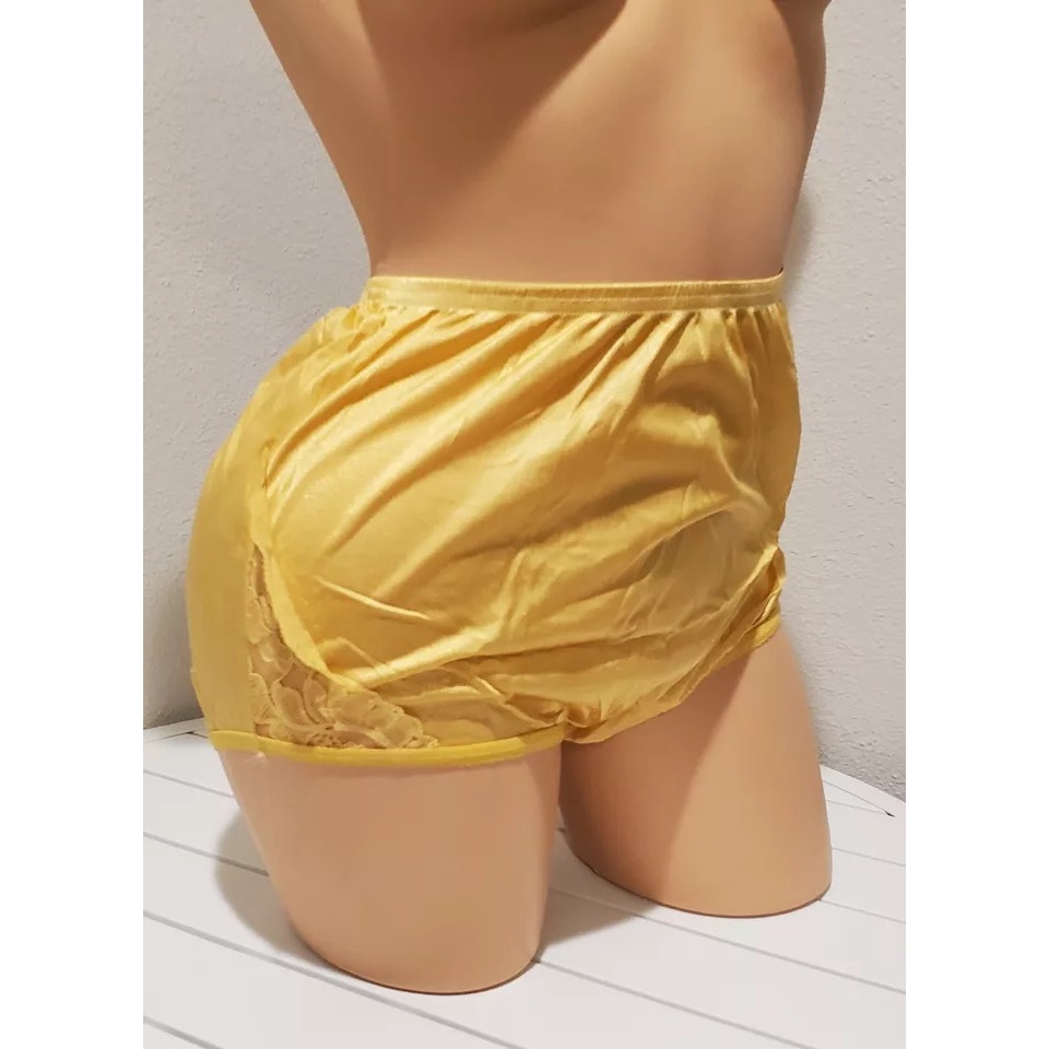 Vanity Fair Lace Nouveau Nylon Full Cut Panty Lace 24K Gold Yellow Size 7/L