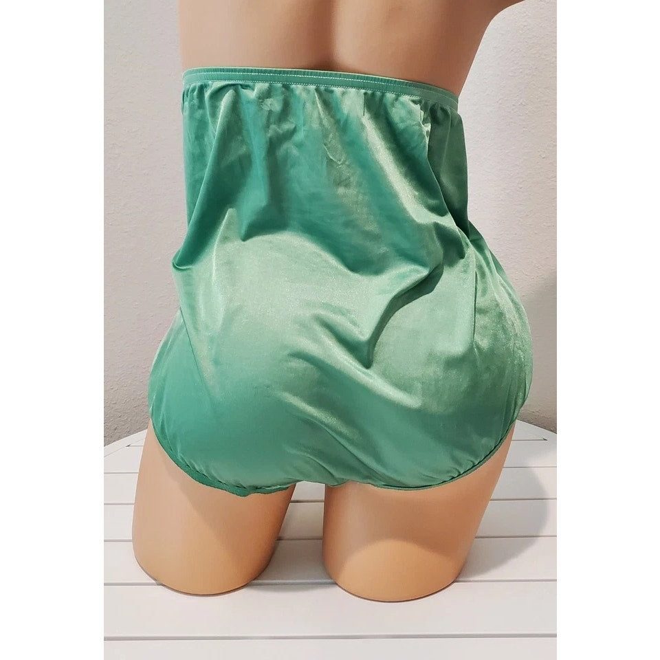 Vanity Fair Lace Nouveau Nylon Full Cut Panty Lace Shiny Irish Green 12/5XL