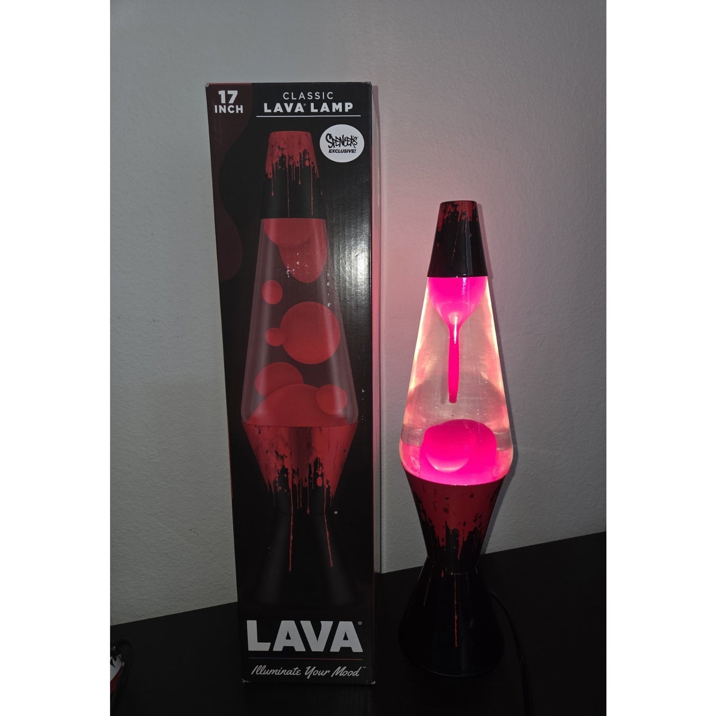 New Lava Lamp Bloody Red Midnight Blood 17" 32 Oz Red Wax Blood Splatter