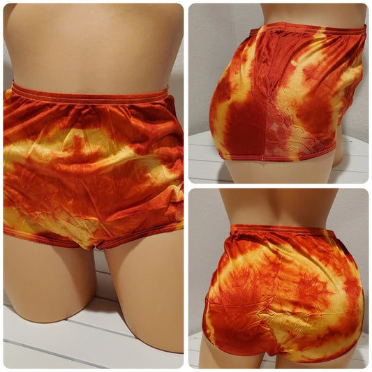 Vanity Fair Lace Nouveau Nylon Full Cut Panty Shiny Yellow Red Rainbow Edge 6/M Star Vintage And More LLC