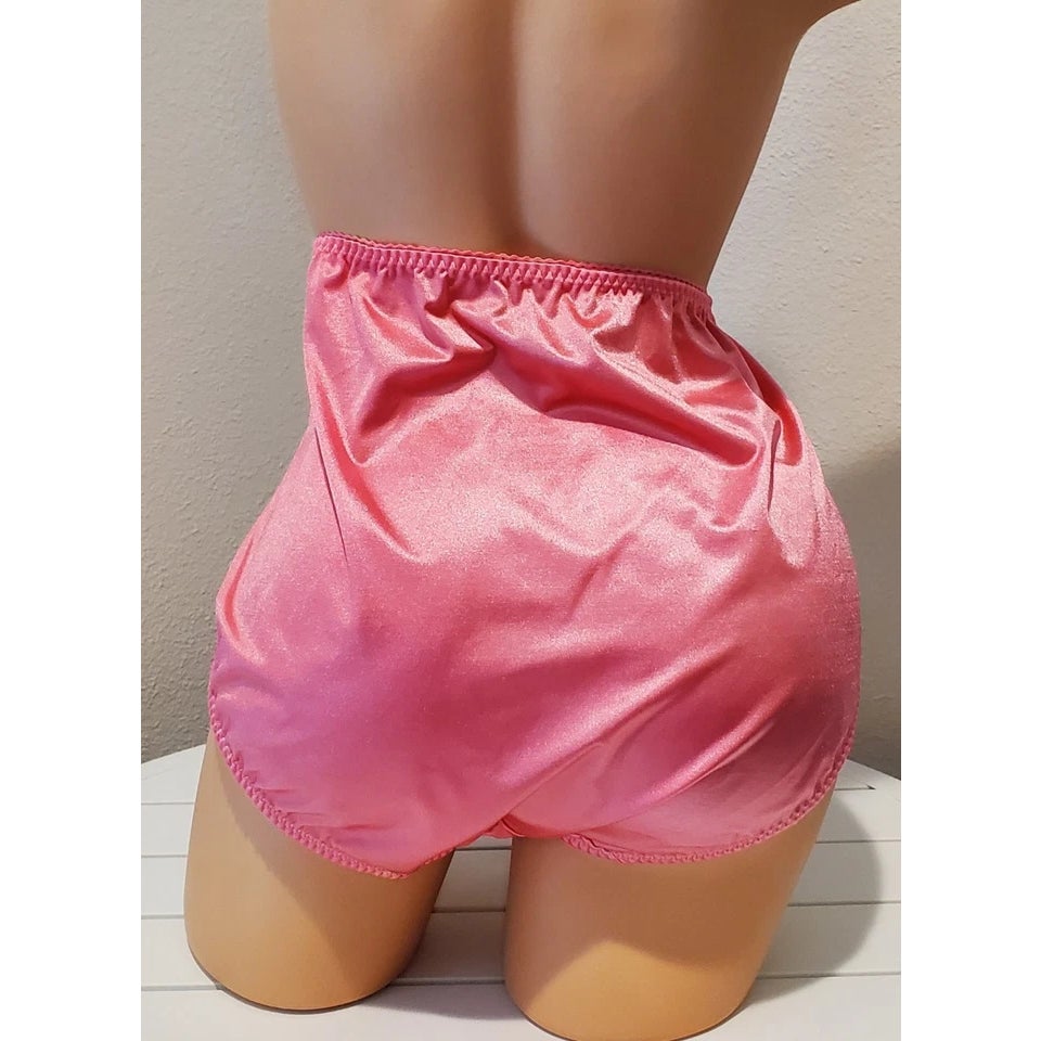 Vanity Fair 40301 Full Coverage Brief Panty Shiny Nylon Very Pink 11/4XL