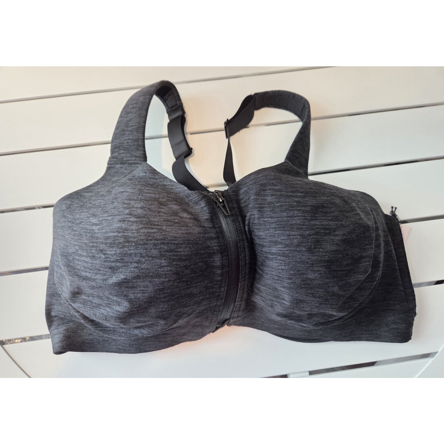 Victoria's Secret Knockout Front-Close Sports Bra Black Marl 38DDD