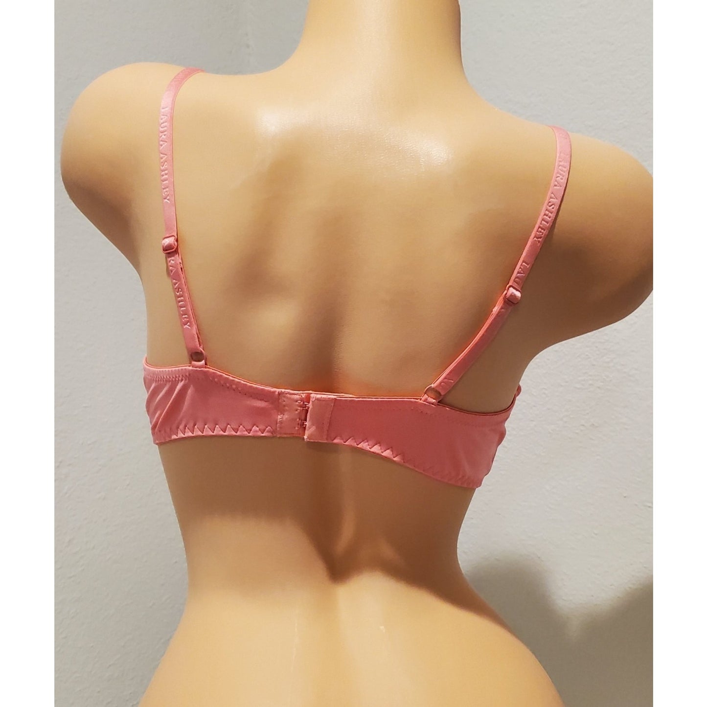 Laura Ashley 6336-28 Floral Lace Push-Up Bra Padded Pink 38C