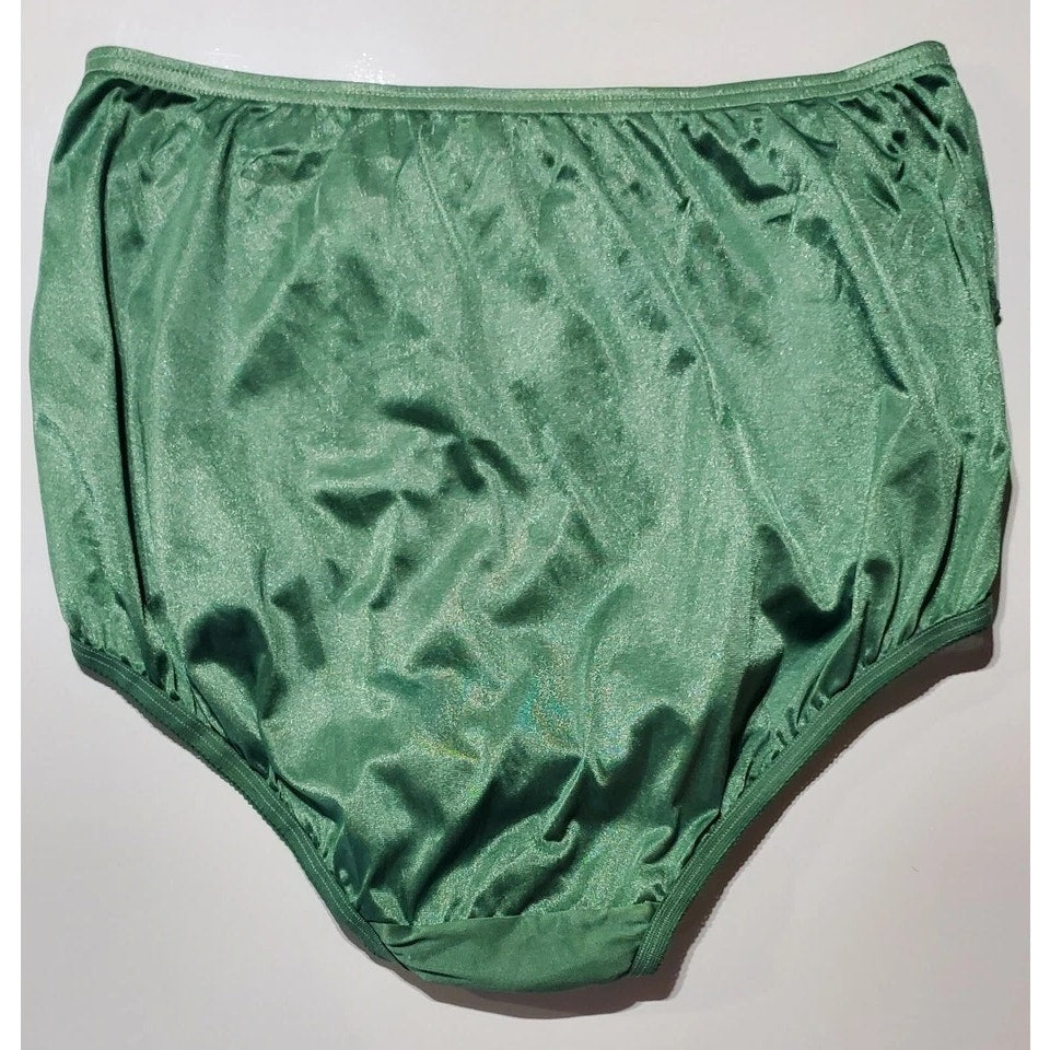 Vanity Fair Lace Nouveau Nylon Full Cut Panty Lace Shiny Green Shamrock 7/L - Star Vintage & More