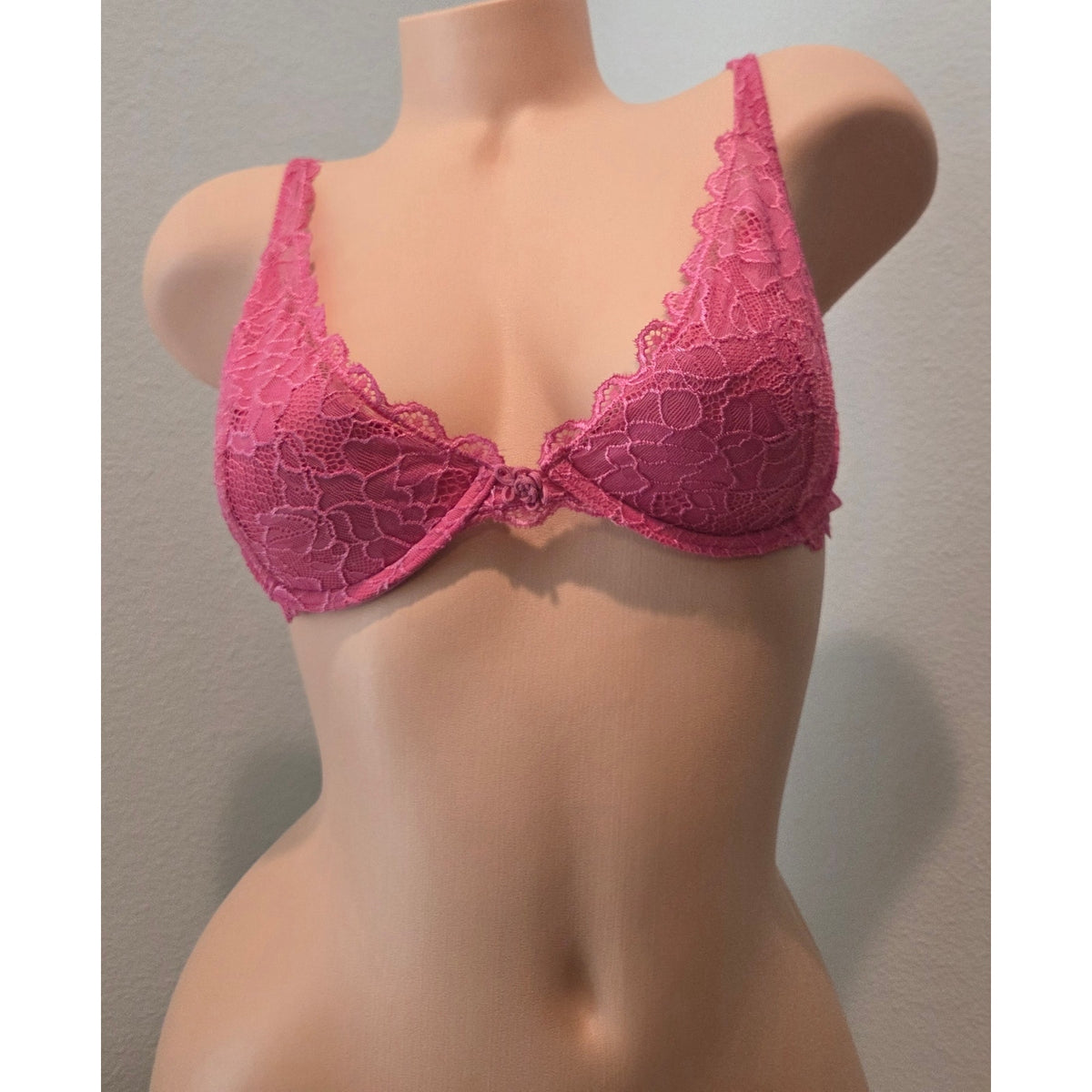 Victoria's Secret Very Sexy Vintage Y2K Nylon Underwire Bra Floral Lace Pink 34C