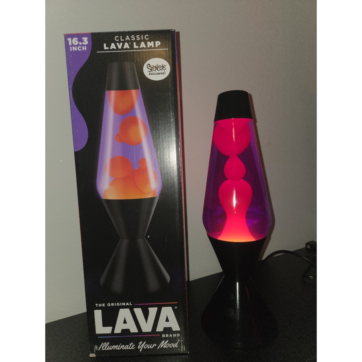 NEW Lava Lamp XL 52 Oz 16.3" Black Base Magma SOLD OUT Rare