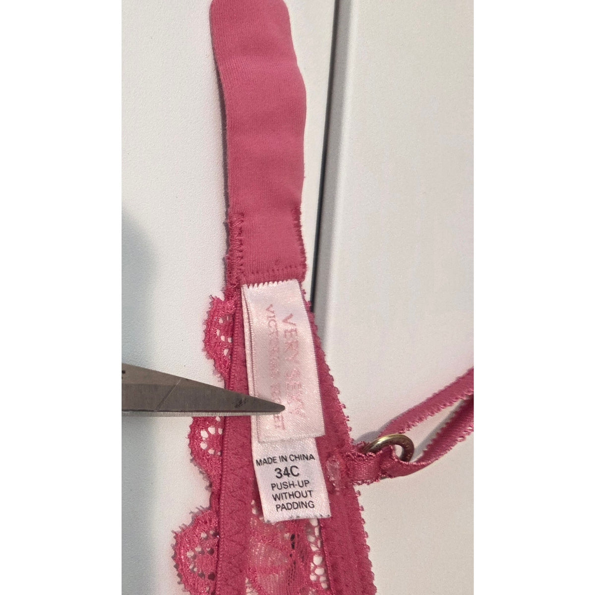 Victoria's Secret Very Sexy Vintage Y2K Nylon Underwire Bra Floral Lace Pink 34C