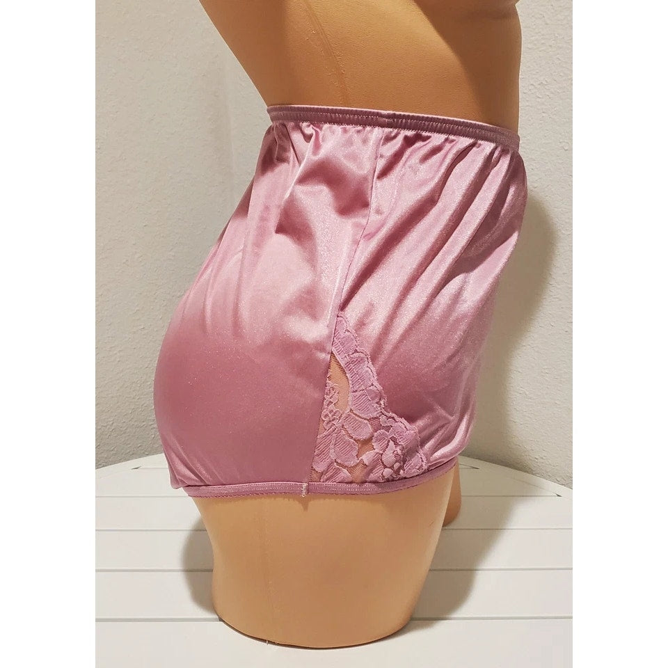 Vanity Fair Lace Nouveau Nylon Full Cut Panty Lace Shiny Desert Rose Pink 8/XL