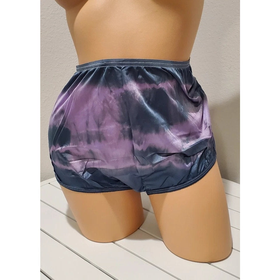 Vanity Fair Lace Nouveau Nylon Full Cut Panty Rainbow Shift Purple Spook 8/XL