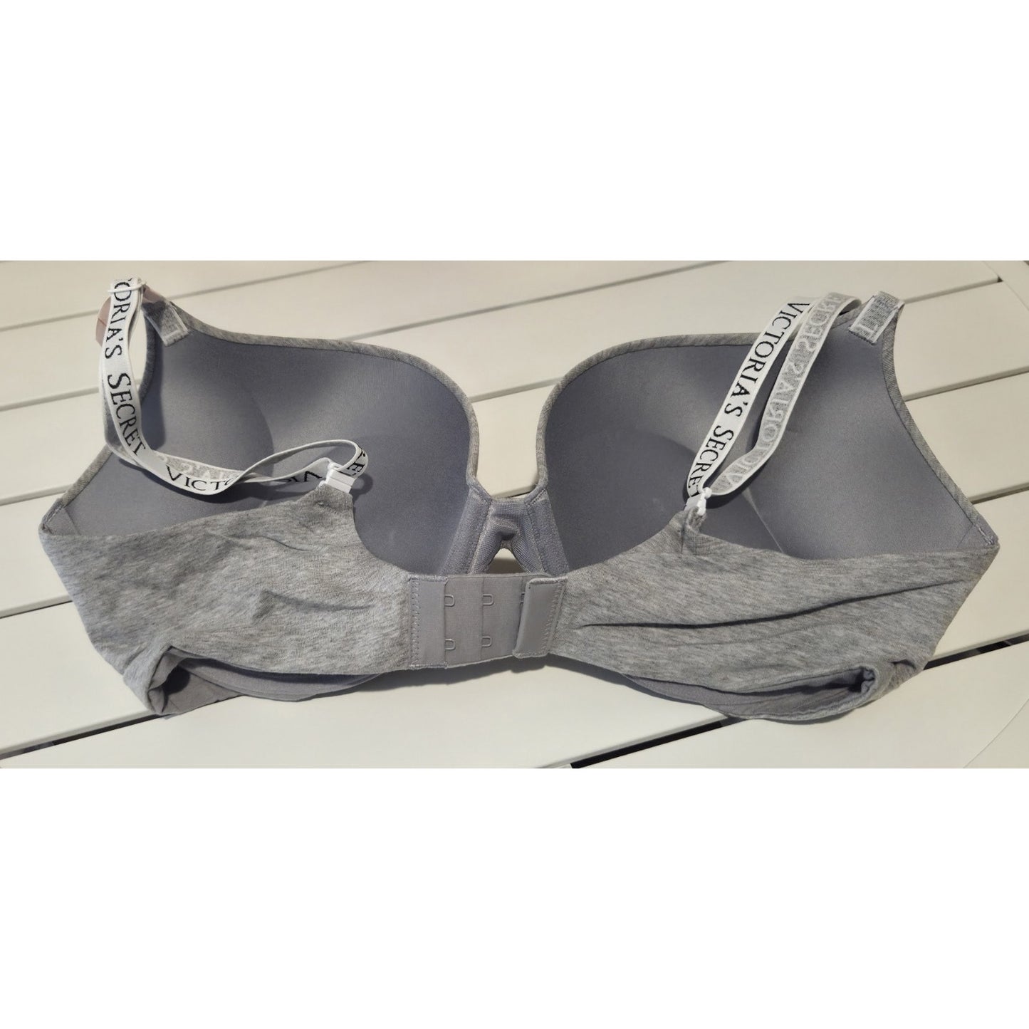 Victoria's Secret Bombshell T-Shirt Plunge Push-Up Bra Add 2 Cups Gray 36D