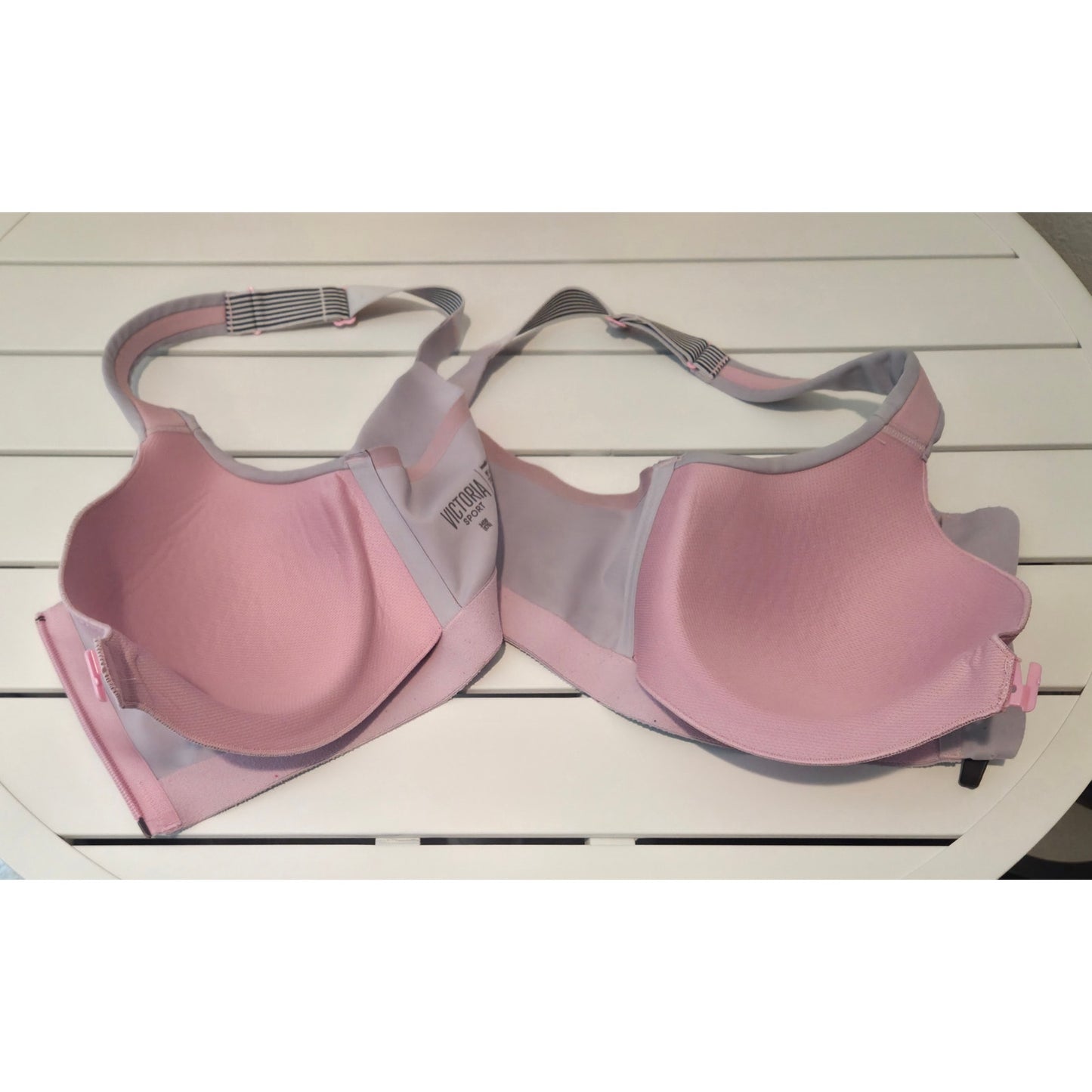 Victoria's Secret Sport Incredible Knockout Ultra Max Bra Gray Pink 34DD