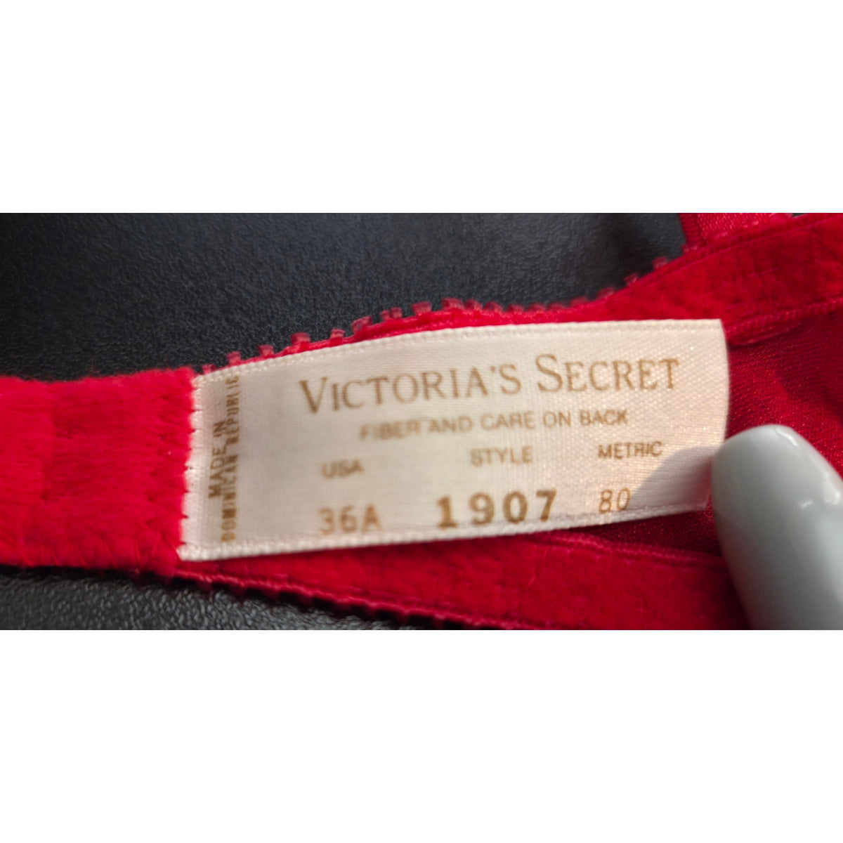 Victoria's Secret Vintage Sheer Floral Lace Unlined Underwire Demi Bra Red 36A