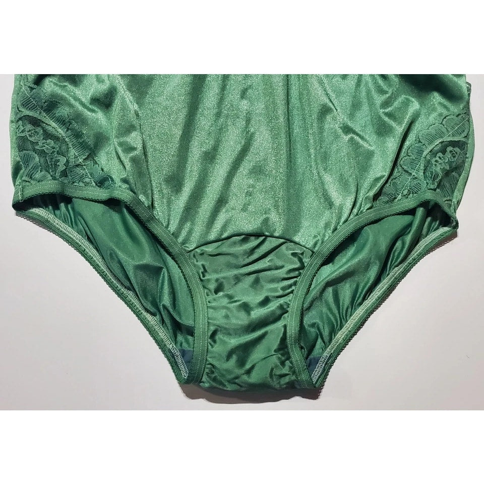 Vanity Fair Lace Nouveau Nylon Full Cut Panty Lace Shiny Green Shamrock 7/L - Star Vintage & More
