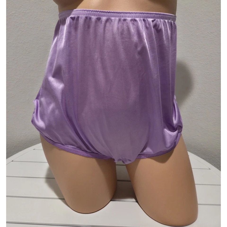 Vanity Fair Lace Nouveau Nylon Full Cut Panty Lace Shiny Purple Hype