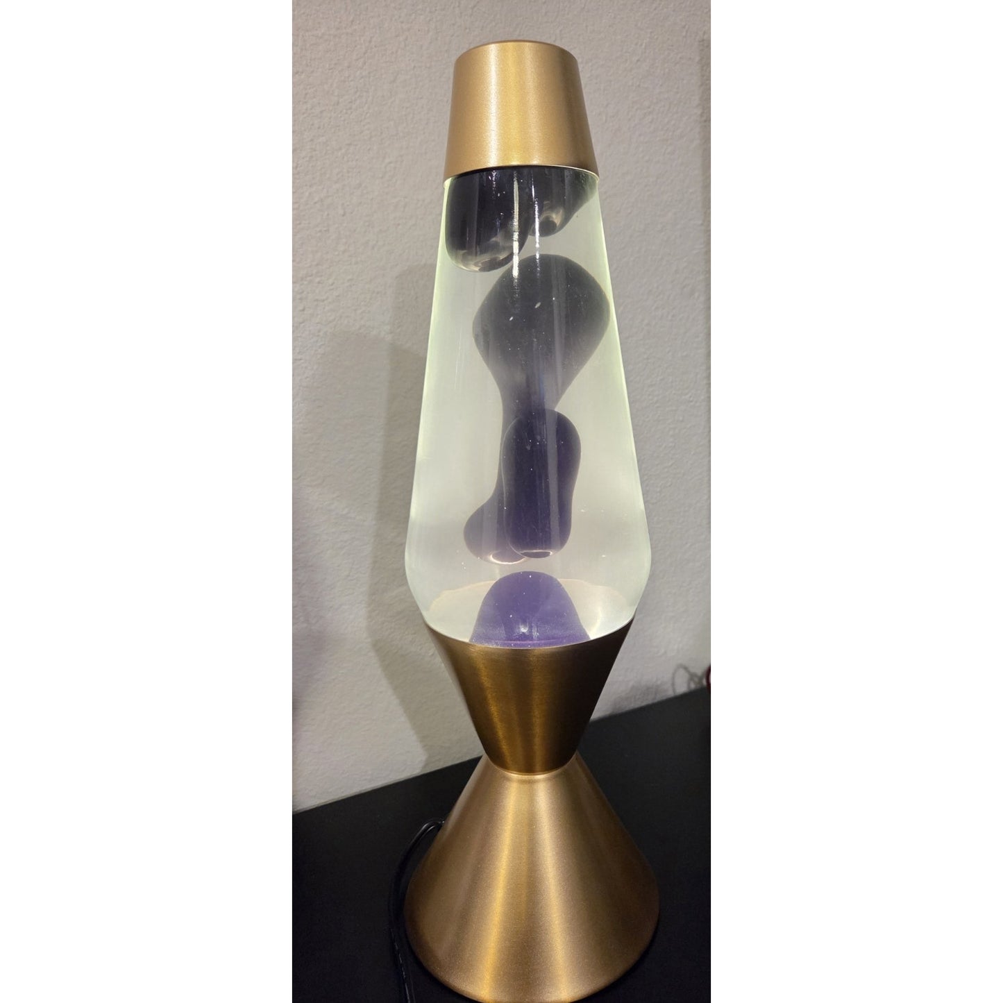 NEW Lava Lamp XL 52 Oz 16.3" Golden Crown Black Lava Clear Liquid Sold Out