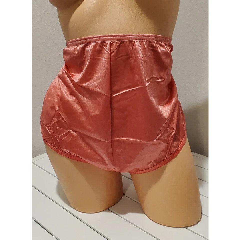 Vanity Fair Lace Nouveau Nylon Full Cut Panty Lace Shiny Cranberry Pink 10/3XL
