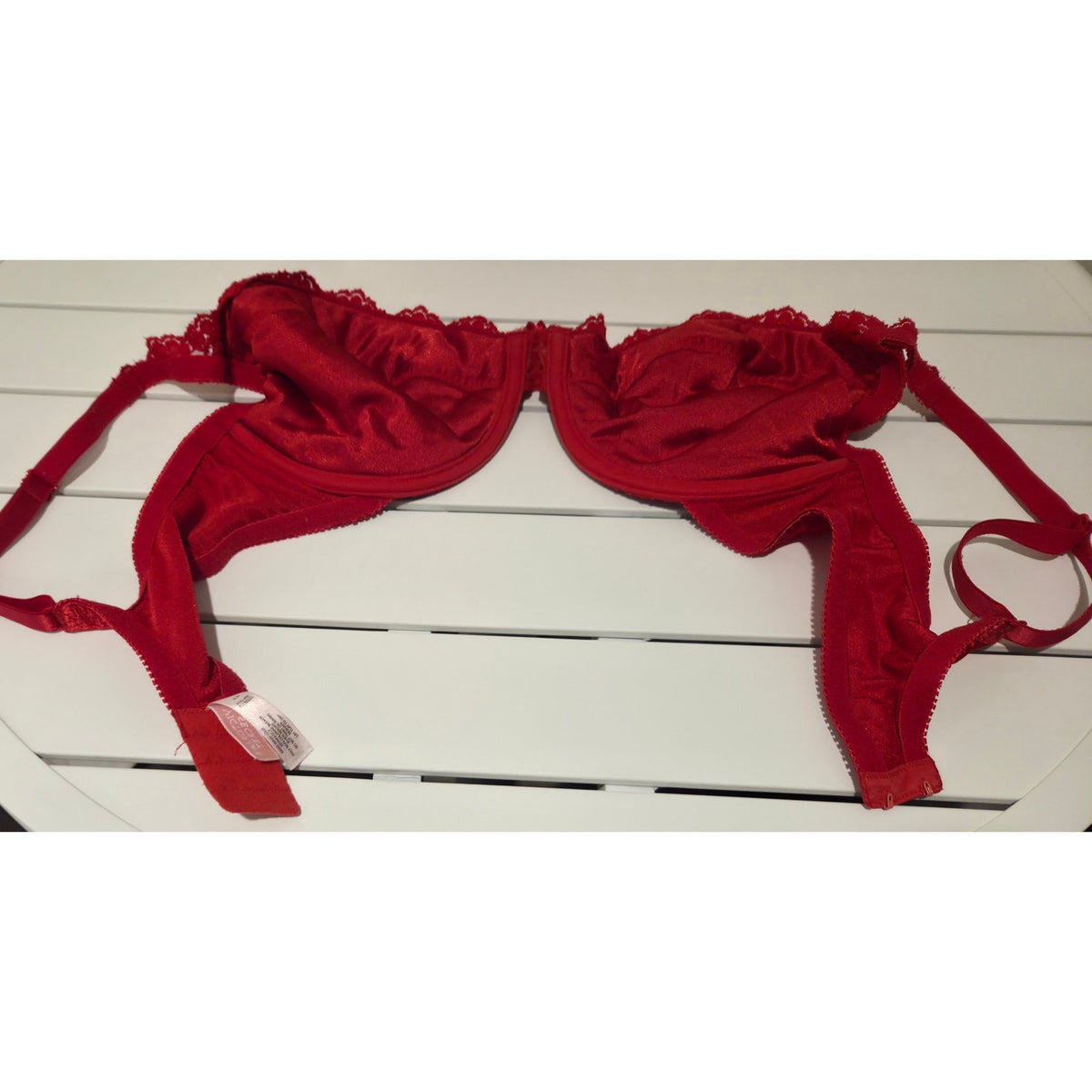 Victoria's Secret Vintage Nylon Spandex Lace Shiny Bra 38D Red Y2K 2001