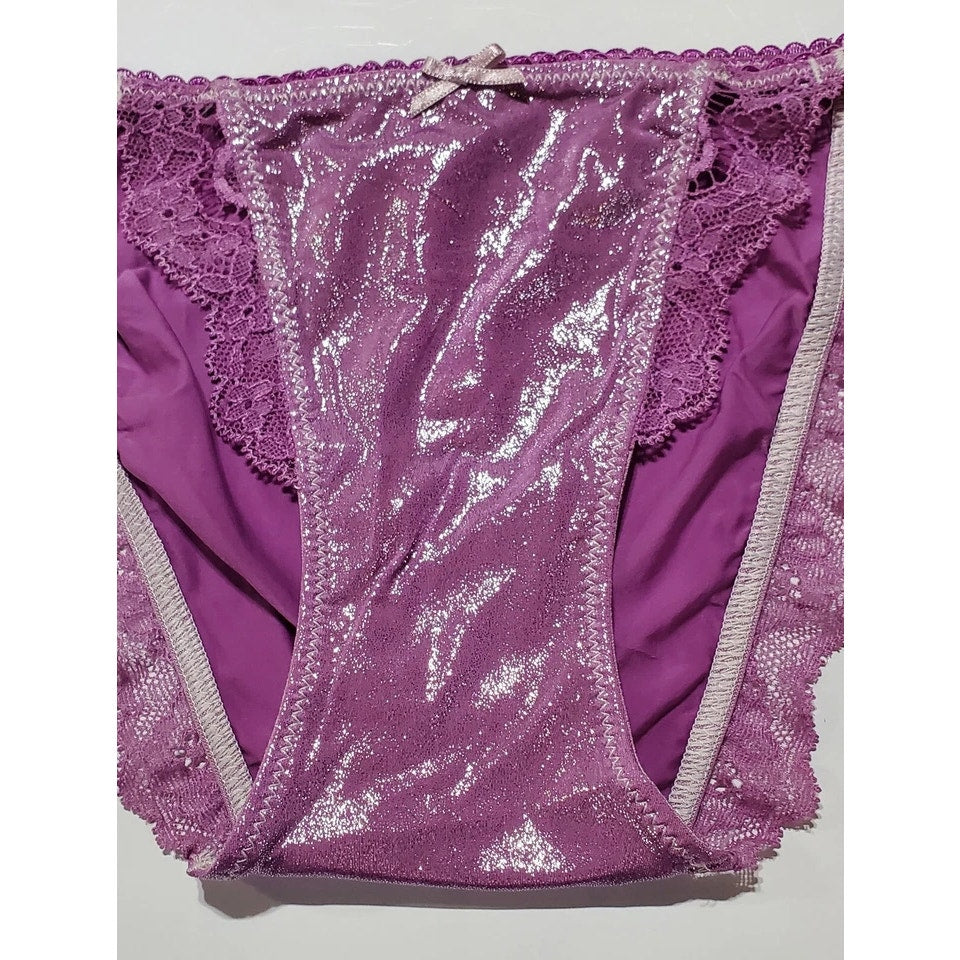 Victoria's Secret Dream Angels String Bikini Panty Shiny Lace Purple Cypress XS