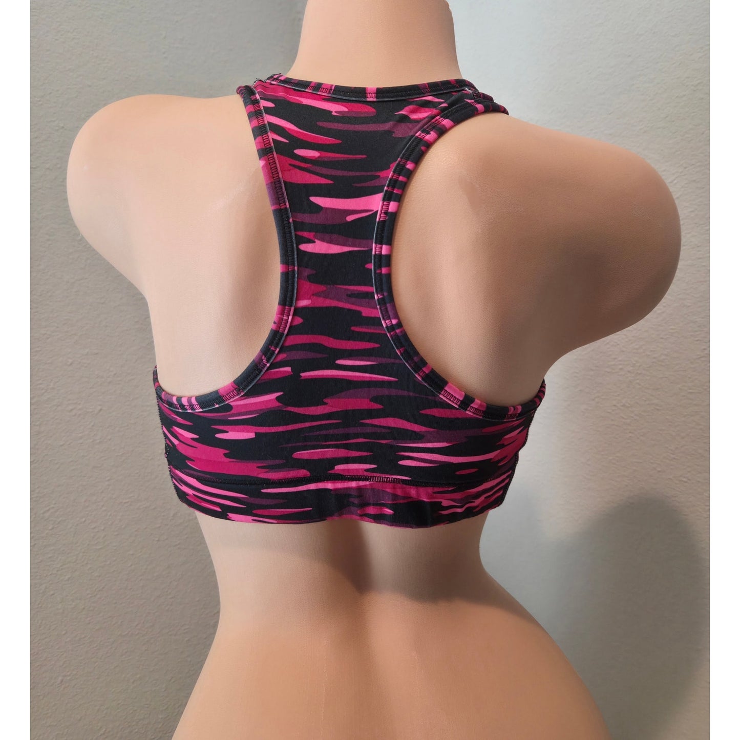 Nike Dri-FIT Polyester Racerback Sports Bra Moisture Wicking Pink Geo Print Sz M