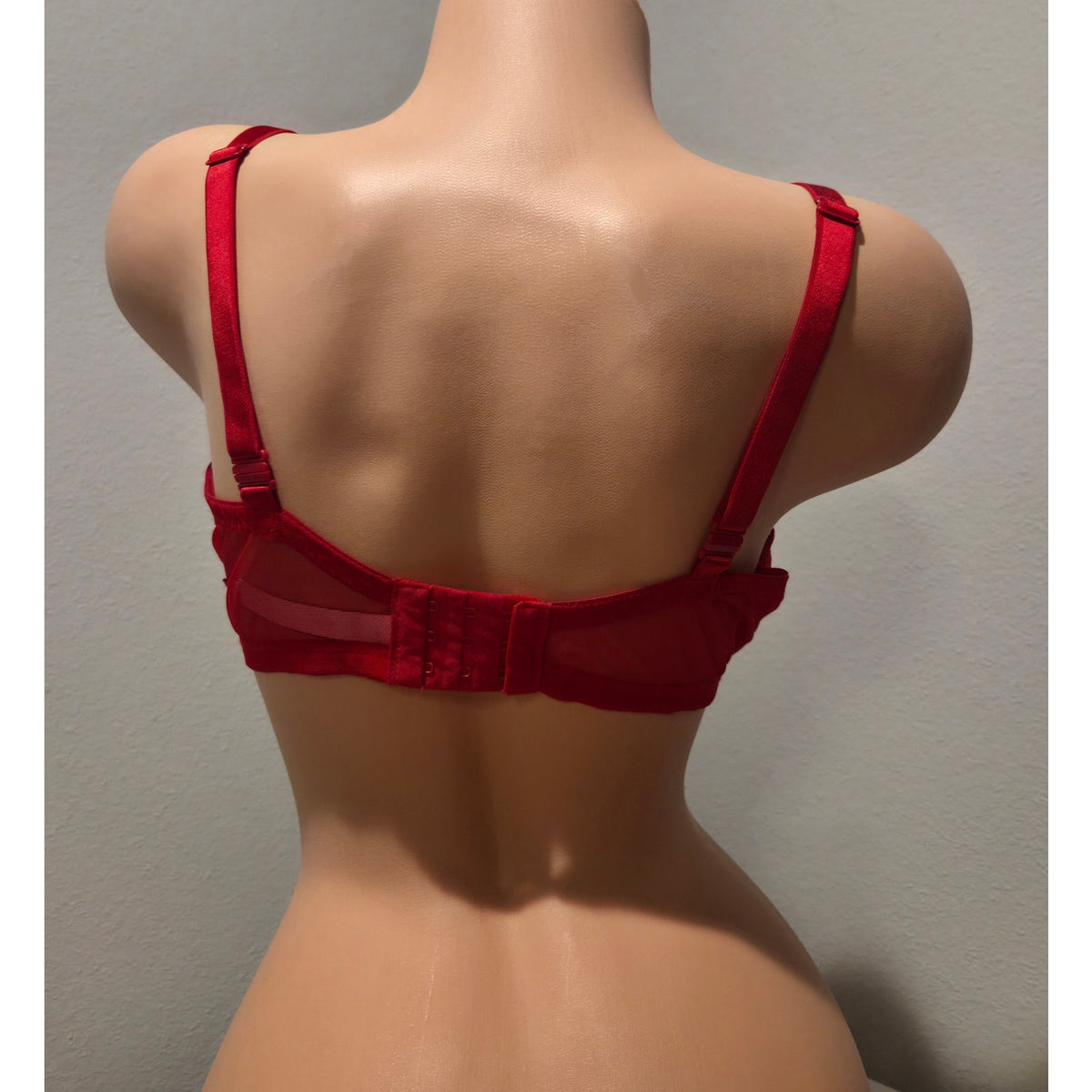 Victoria's Secret Lined Demi Bra 38DDD Floral Lace Convertible Straps Red