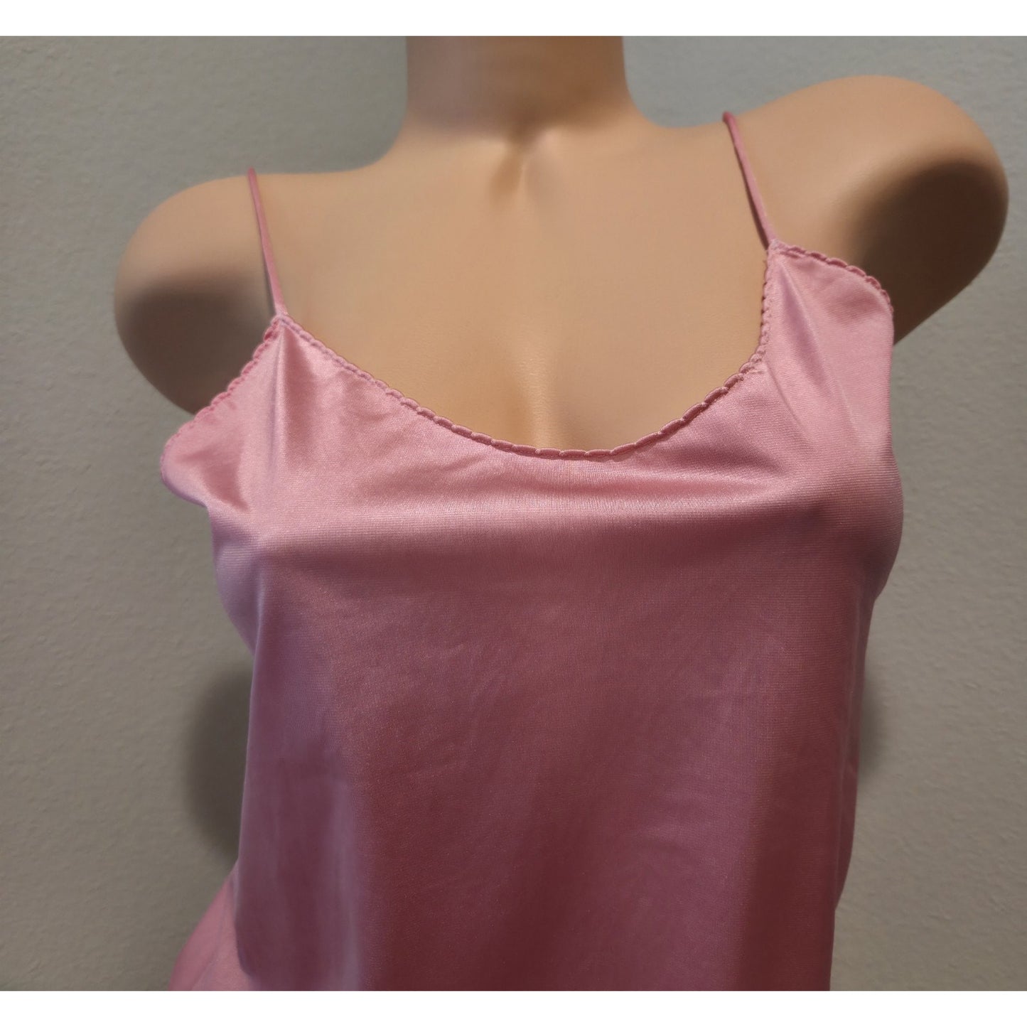 Vanity Fair 10-717 Vintage Nylon Full Slip Dress Made in USA Pink 34 32/40