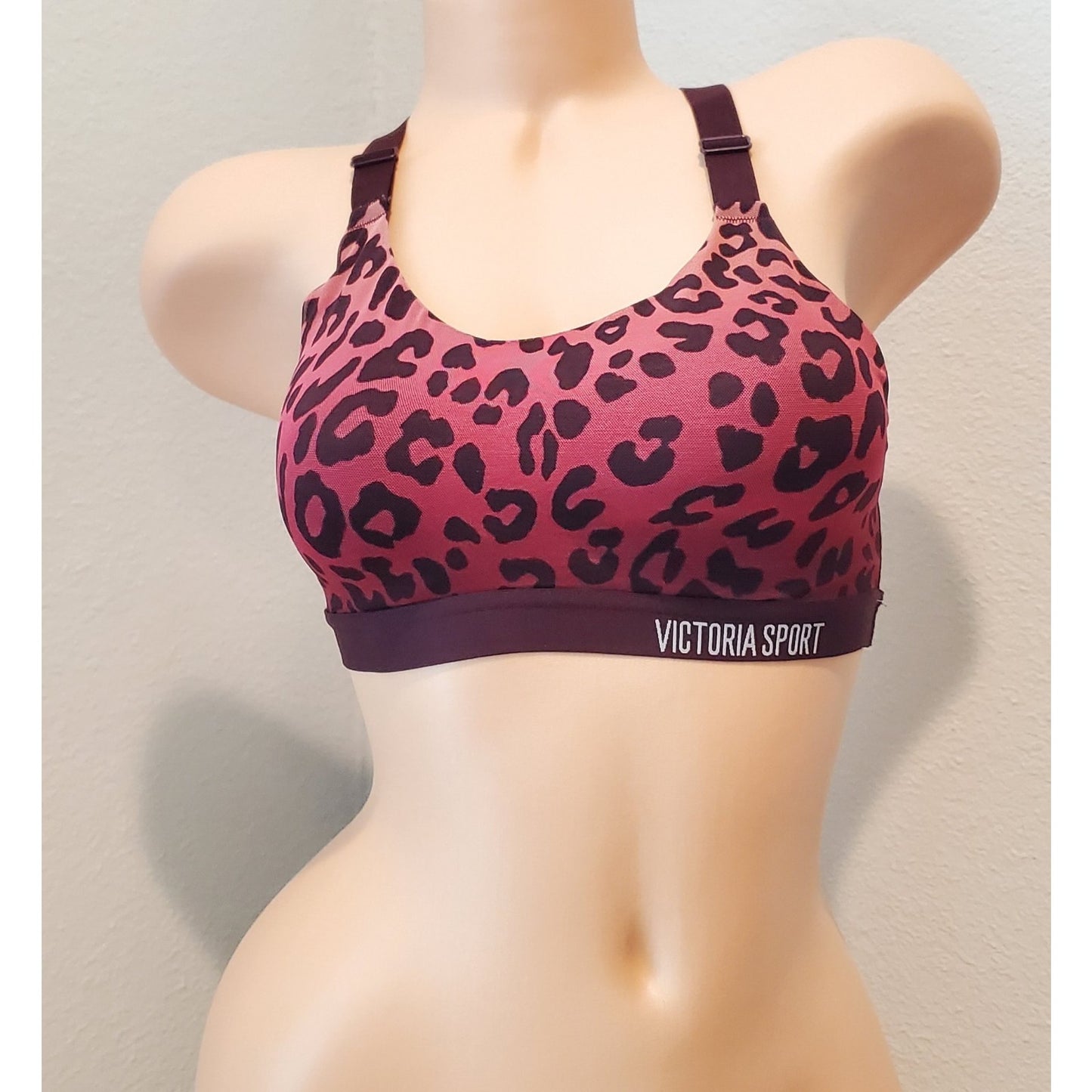 Victoria's Secret VSX The Incredible Lightweight Sports Bra Leopard Print 34B
