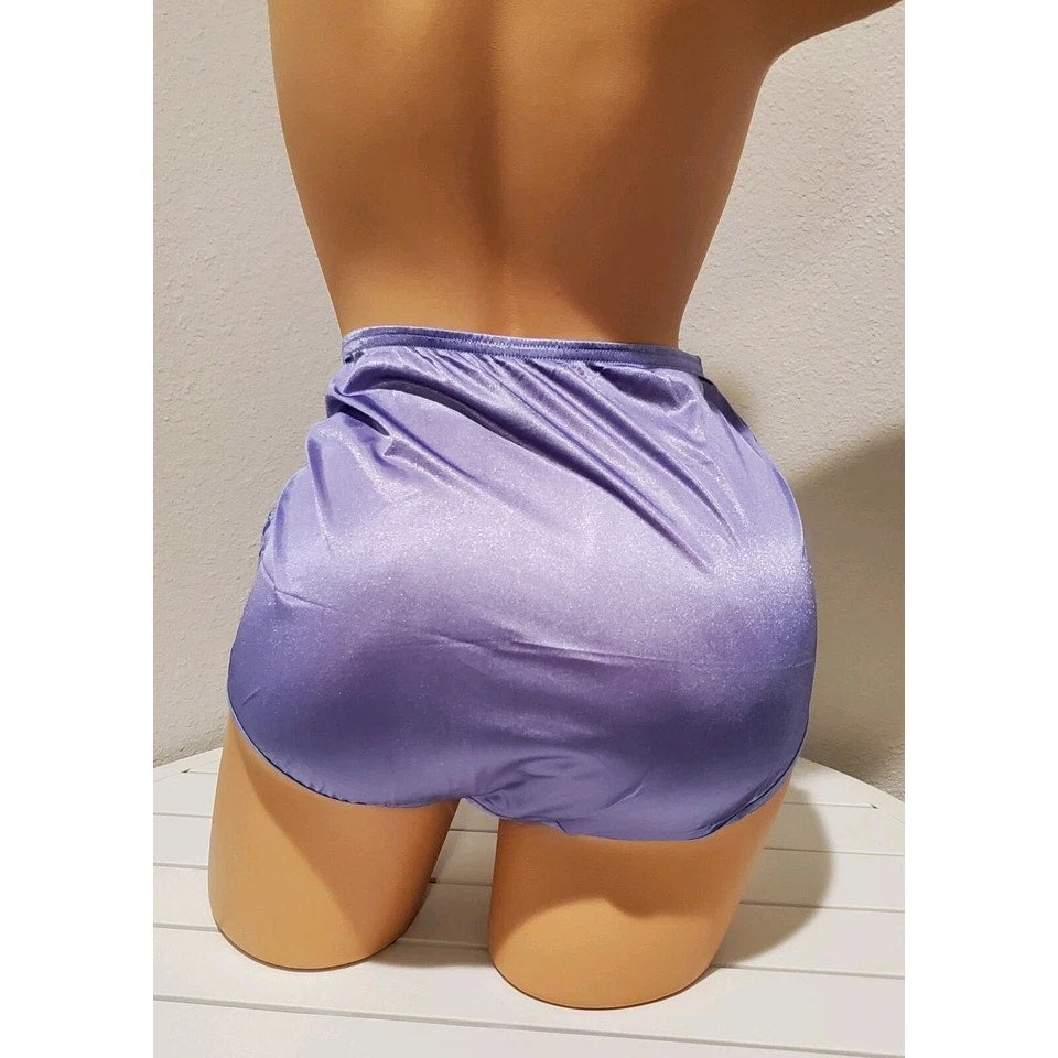 Vanity Fair Lace Nouveau Nylon Full Cut Panty Lace Shiny Purple Magic