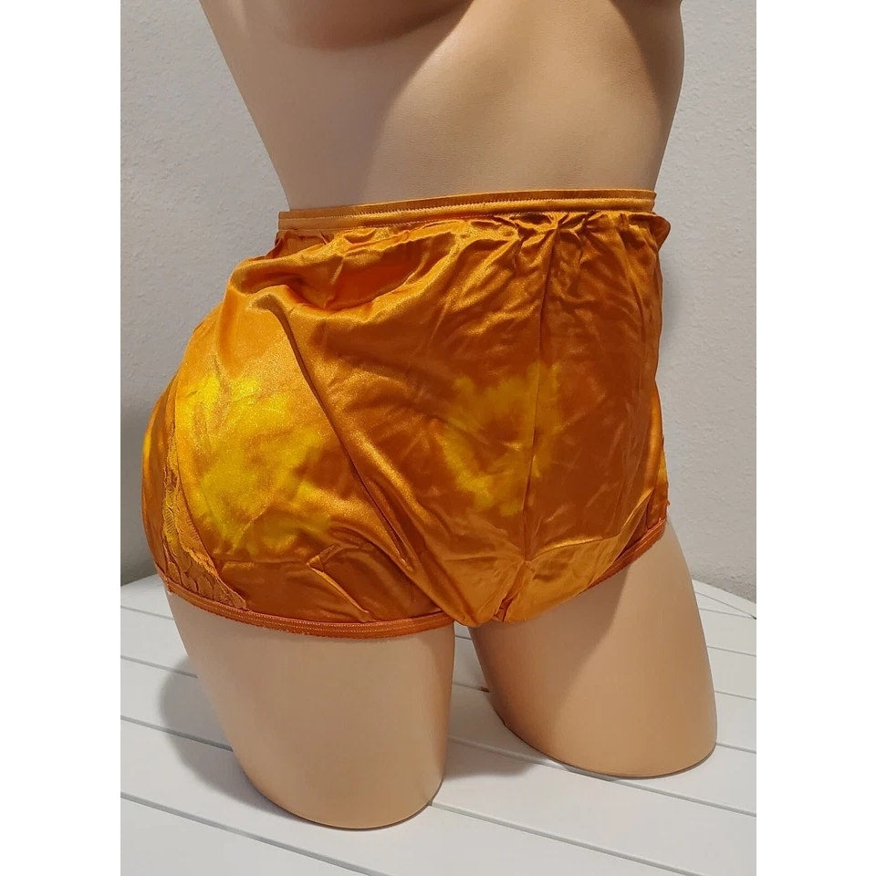 Vanity Fair Lace Nouveau Nylon Full Cut Panty Caliente Sunburst Yellow Orange 9