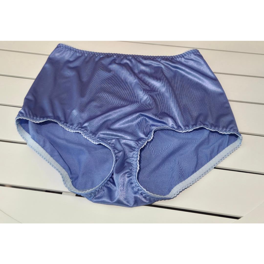 Vanity Fair 40301 Full Coverage Brief Panty Shiny Nylon Maximum Blue