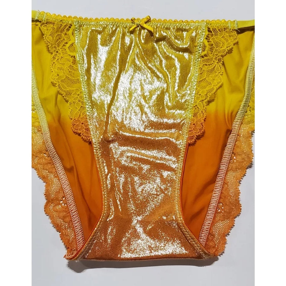 Victoria's Secret Dream Angels String Bikini Panty Shiny Lace Trim Caliente Ombre
